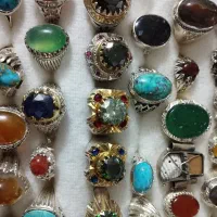 انگشتر ها نصف بیشتراش نگین برلیان سوارشده|جواهرات|مشهد, رضاشهر|دیوار