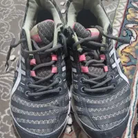 کفش کتانی تمیز سایز36 و37 زنانه خارجی