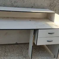 میز کامپیوتر سالم