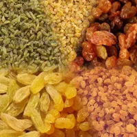 قیمت عمده کشمش‌‌پلویی