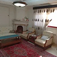 ۱۰۴ متری خوش قیمت/منظریه حسینی آزاد/طبقه دوم