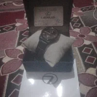 یک عدد ساعت نو