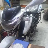 آپاچی ۱۸۰ سفید