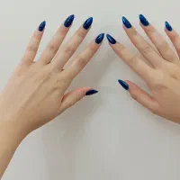 آموزش کاشت ناخن