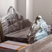 تخت سلطنتی و آینه کنسول چوبی