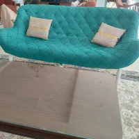 مبل راحتی و میز ناهارخوری