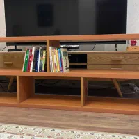 میز تلویزیون کتابخانه