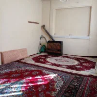 دو دستگاه ساختمان ویلایی  دو بر و قابل سکونت