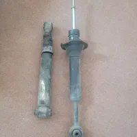 یک عدد کمک عقب 207 سالم نو و یک عدد کمک عقب پراید