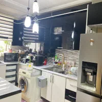 کابینت آشپزخانه همراه باگار وهود وسینک ومیزصندلی|کتابخانه، شلف، قفسههای دیواری|بندر انزلی, آذربایجان|دیوار