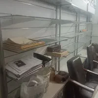 قفسه شیشه ای