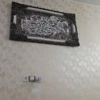 یک عدد تابلو فرش و یک عدد بوفه