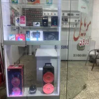 فروشنده خانوم جهت کار در موبایلی