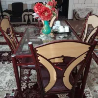 میزغذاخوری فلزی تمیز در حد نو