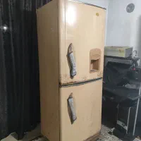 یخچال فریزر فروزان