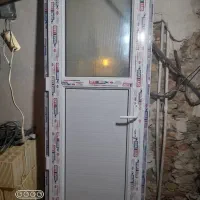 درب سرویس و پنچره