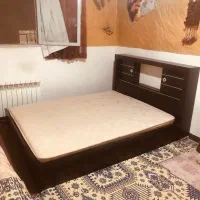 تخت خواب دو نفره چوبی