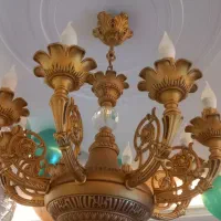 لوستر طرح برنج ۸ شعله با چراغش