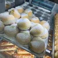 کارگر ساده یا نیمه ماهر قنادی