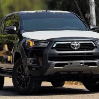 تویوتا هایلوکس ۶ سیلندر ادونچر