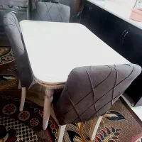 میزناهار خوری