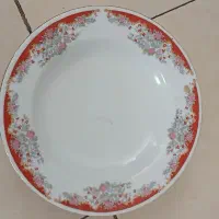 بشقاب خورشت خوری