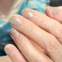 خدمات تخصصی ناخن  مانیکور، کاشت و طراحی شیک|خدمات آرایشگری و زیبایی|اصفهان, کوی شهید کشوری|دیوار