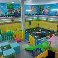 نیروی خانم‌ جهت خانه بازی