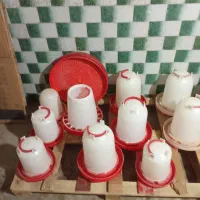 آبخوری و دانخوری