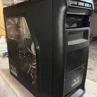 کیس کامپیوتر به همراه مانیتور و باند