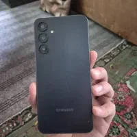 گوشی در حد a16  با حافظه ۲۵۶ رام ۸.   فوری