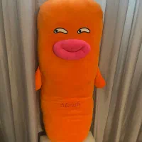 عروسک بزرگ هویج لب پروتزی