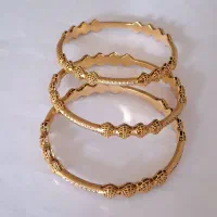 انواع طلا نو ۳۰۰ هزار بالای تابلو .سایز یک ۲۲ کرم|جواهرات|خرمآباد, |دیوار