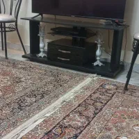 میز تلویزیون شیشه ای
