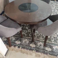 میز غذاخوری ۴ نفره