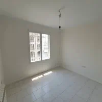 ۷۸ متر _ ده ساله _ پونک