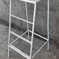 ۴پایه فلزی مقاوم