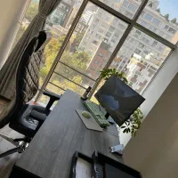 همکار مسلط به برنامه سپیدار و امور مالی