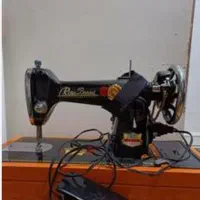 چرخ خیاطی برقی مارشال شیر نشان