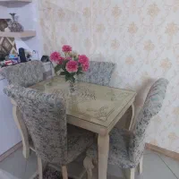 میزناهارخوری ۴ نفره درحد نو  چوب سفارشی