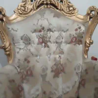 یک مبل سلطنتی شیک همراه عسلی زیبا|مبلمان خانگی و میز عسلی|اسلامشهر, شهرک طالقانی|دیوار