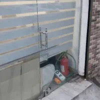 مغازه ۲۹ متری در ۱۵ متری طالقانی معلم|اجارهٔ مغازه و غرفه|رشت, معلم|دیوار