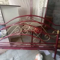 تخت خواب دونفره فلزی بزرگ
