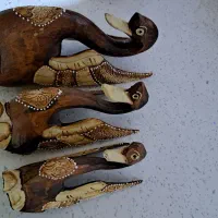 دکوری و مجسمه