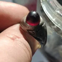 انگشتر سرخ سیاه|کلکسیون اشیاء عتیقه|اندیمشک, |دیوار