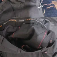 کت وشلوار|لباس|رشت, دباغیان|دیوار