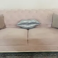 مبل راحتی ۸ نفره چستر همراه میز جلو مبلی اسپرت