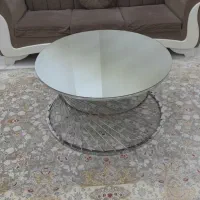 میزجلومبلی اینه ی