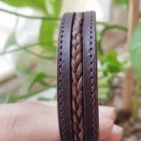 دستبند چرم موی یار|جواهرات|قم, چهل درخت‎|دیوار