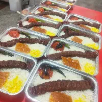 تهیه غذا خاتون